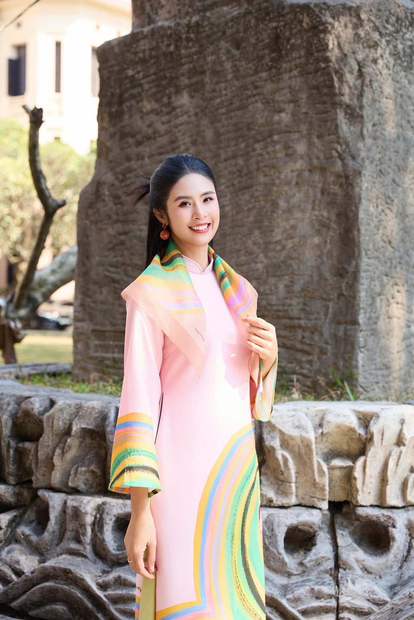 Hoa hậu Ngọc Hân mang thai bằng phương pháp gì?